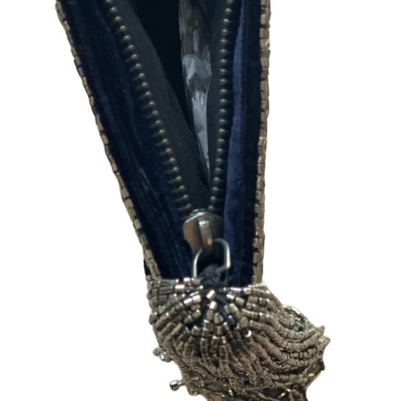 Rare Zara Vintage embroidered collection clutch purse - Picture 5 of 5